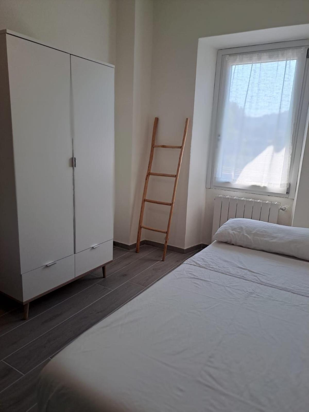 Stone House Villa San Maurizio D'opaglio ภายนอก รูปภาพ